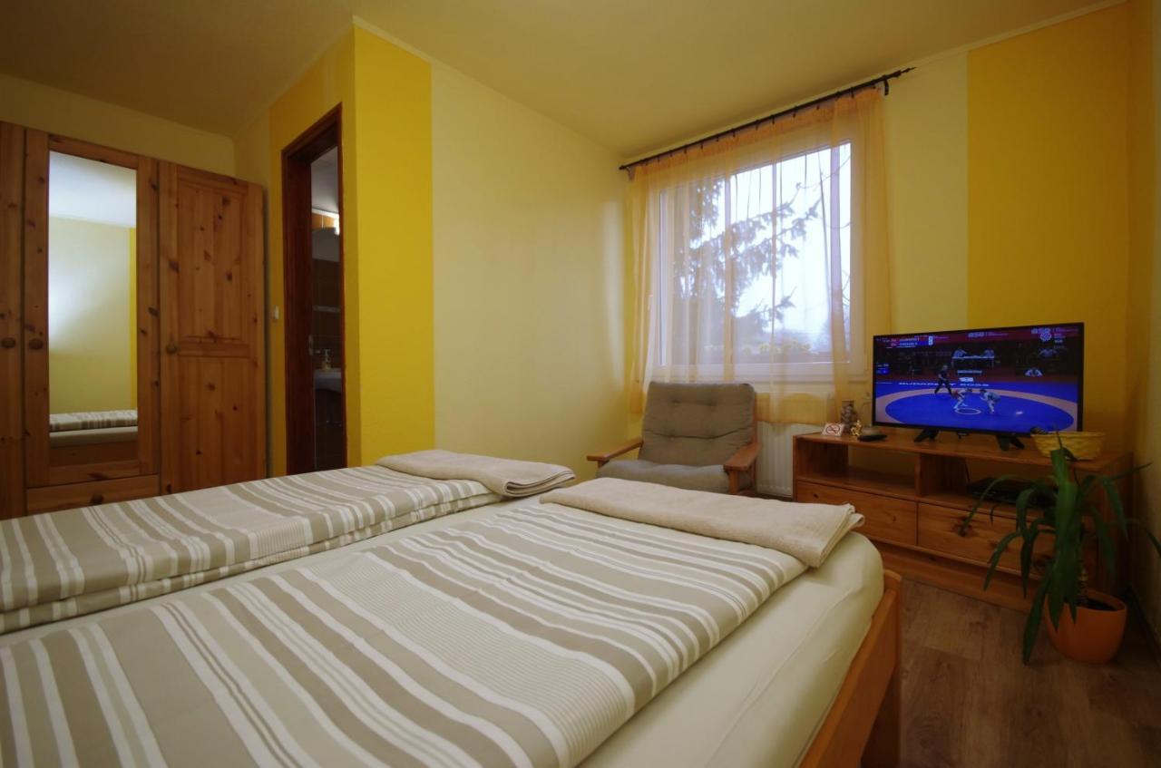 Bodza Apartman Gyula Dış mekan fotoğraf