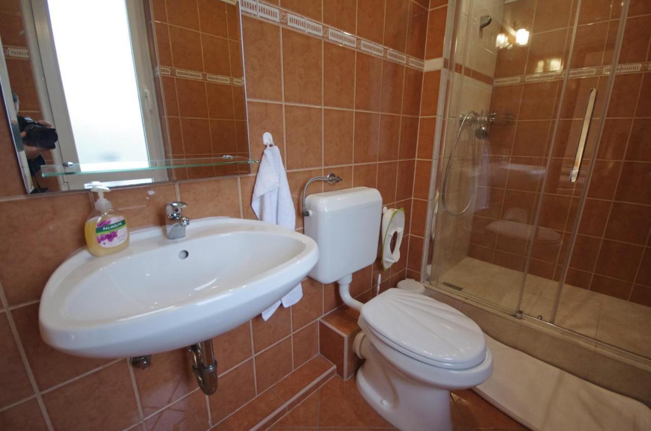 Bodza Apartman Gyula Dış mekan fotoğraf